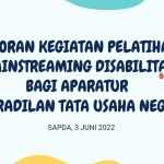 staff WDCC Rini Rindawati sedang mempresentasikan laporan kegiatan pelatihan isu disabilitas bagi PTUN